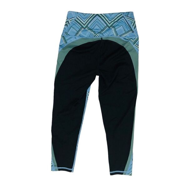 Victoria’s Secret VSX Sport Knockout knockout Crop Leggings - Picture 3 of 5